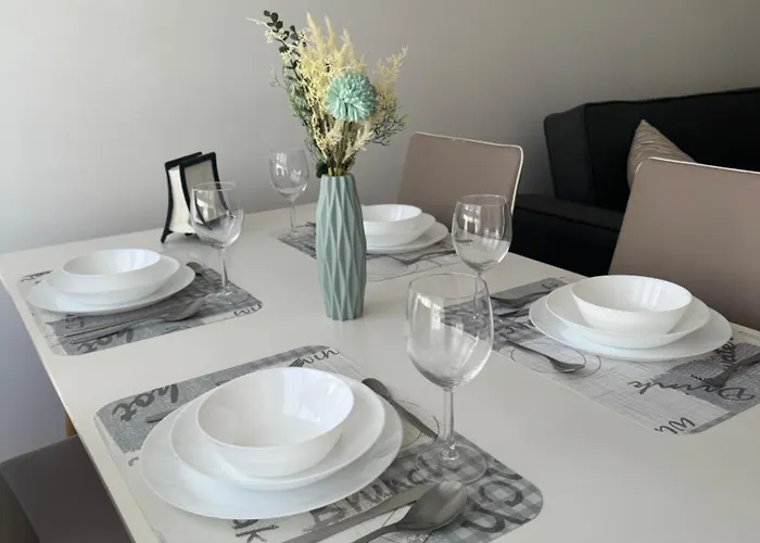 Διαμέρισμα En Con Garaje Y Wifi